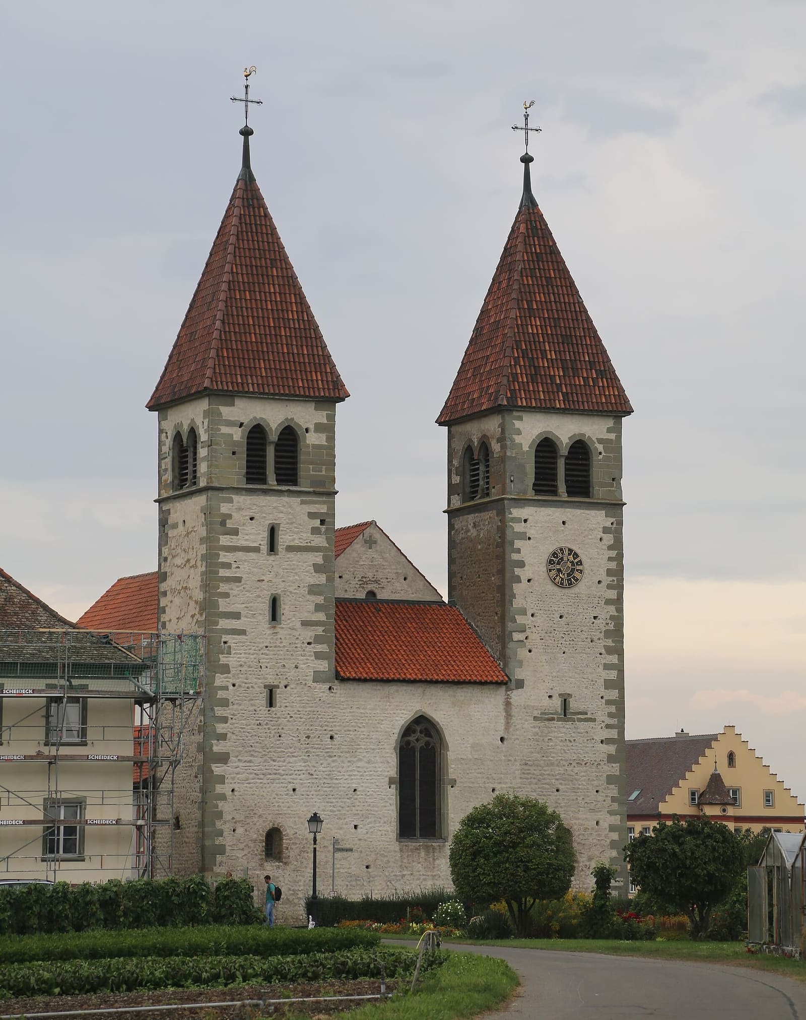 le due torri dei Santi Pietro e Paolo di Niederzell