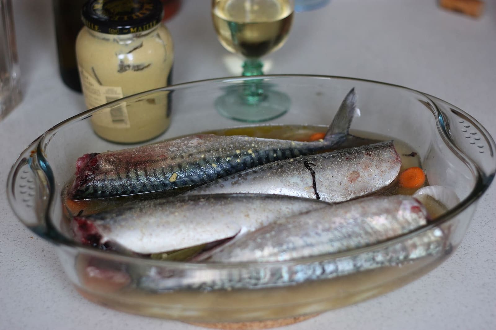 Marinierte Makrelen in Weißwein und Cidre-Essig