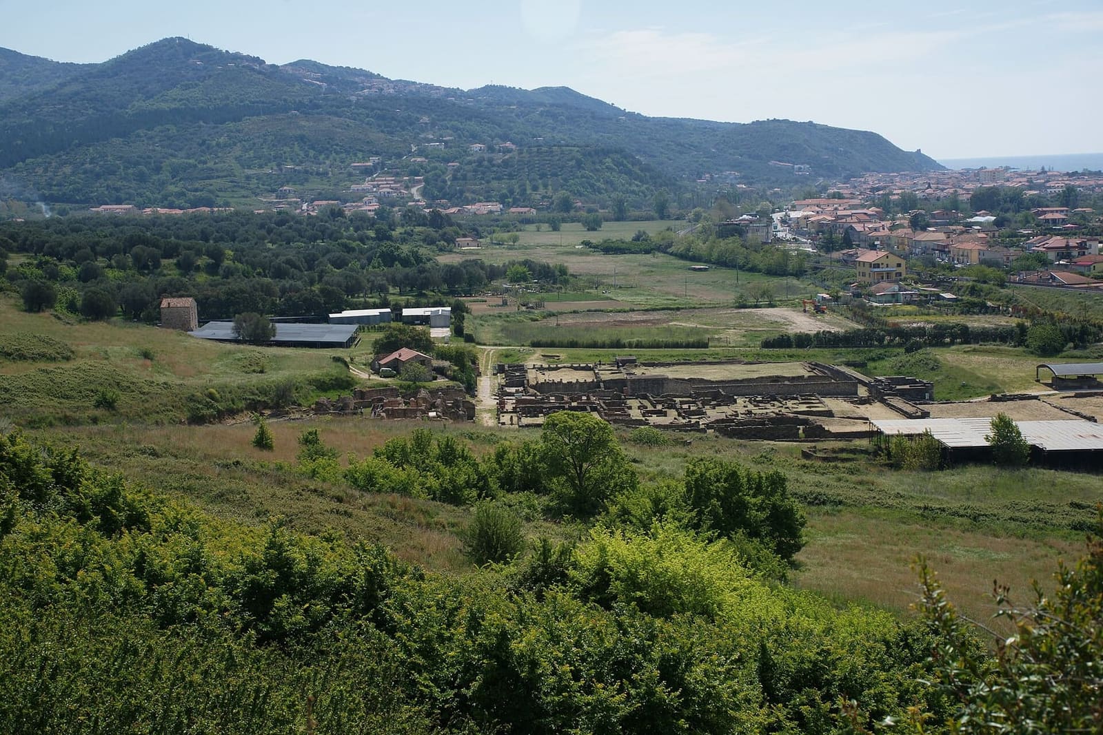 gli scavi di Velia visti dall'alto, a febbraio