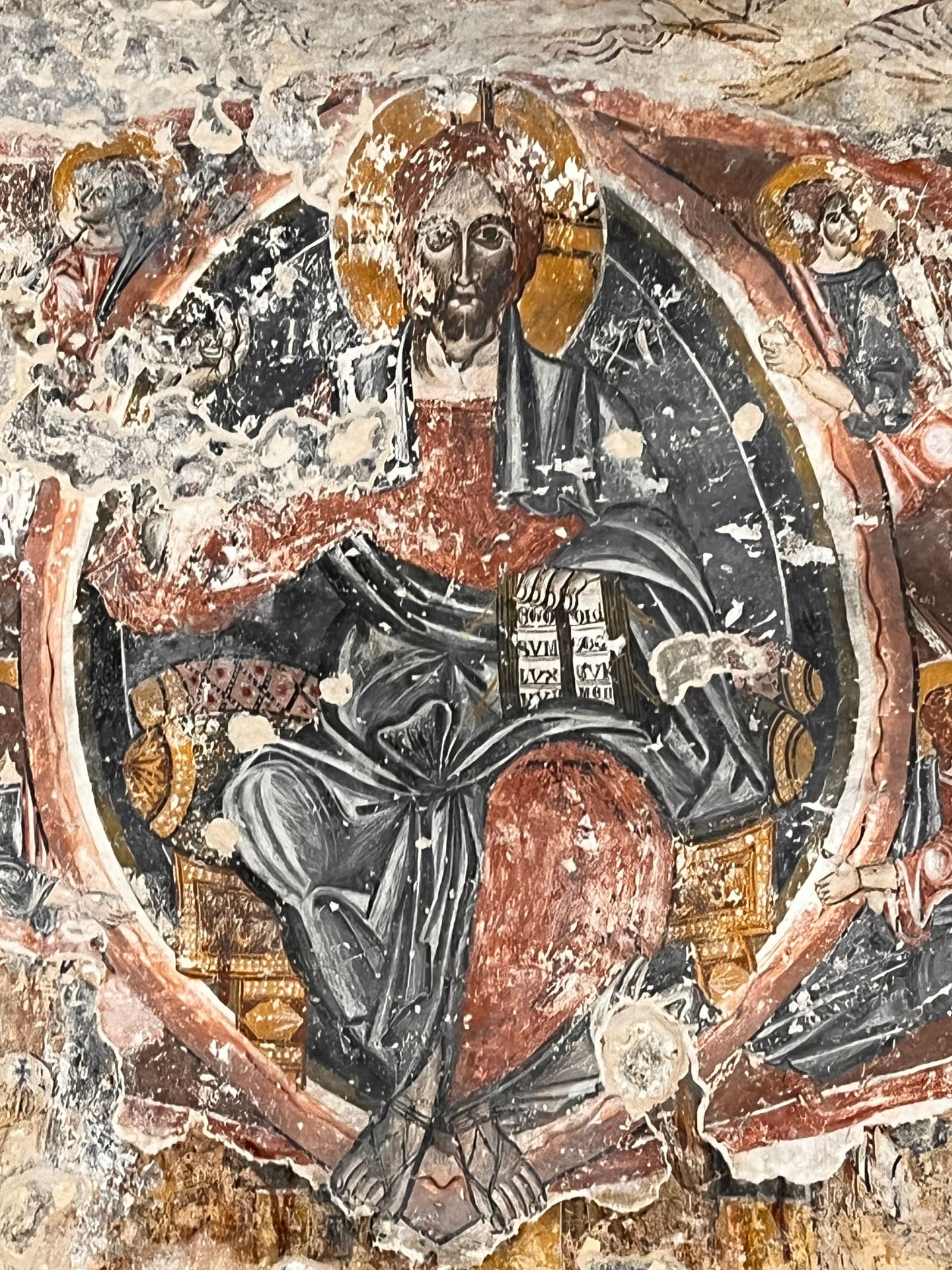 il Cristo Pantocratore nel catino dell'abside di San Nicolò Inferiore