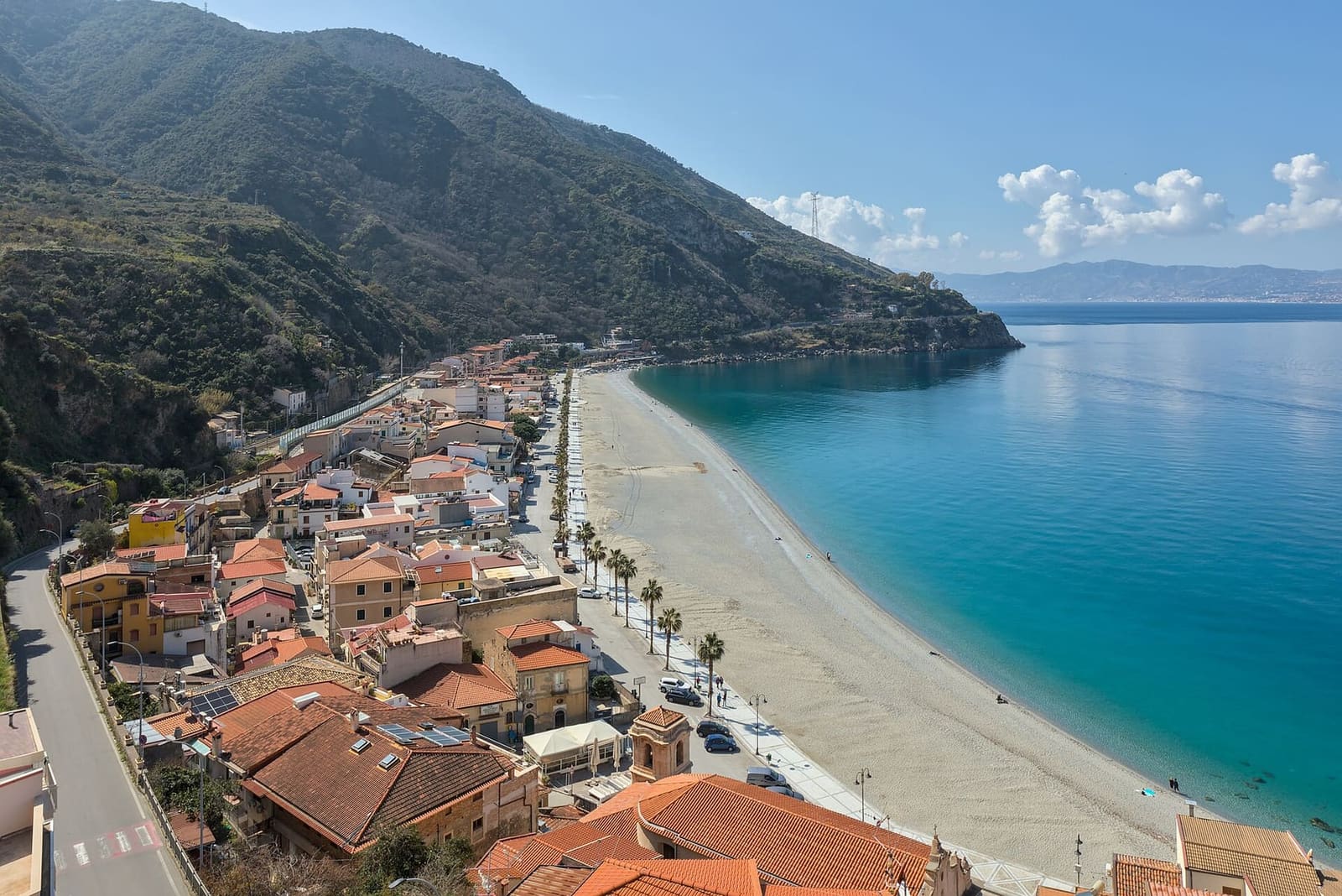 Marina Grande vista da piazza San Rocco, fino al costone sud