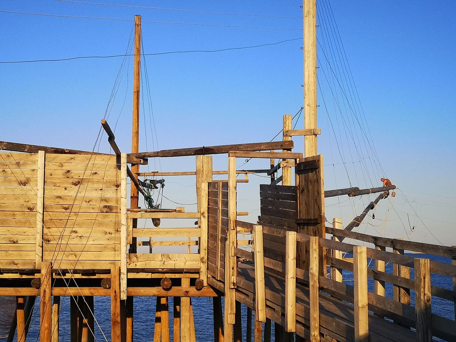 il trabucco della baia di Molinella, sulla costa a nord